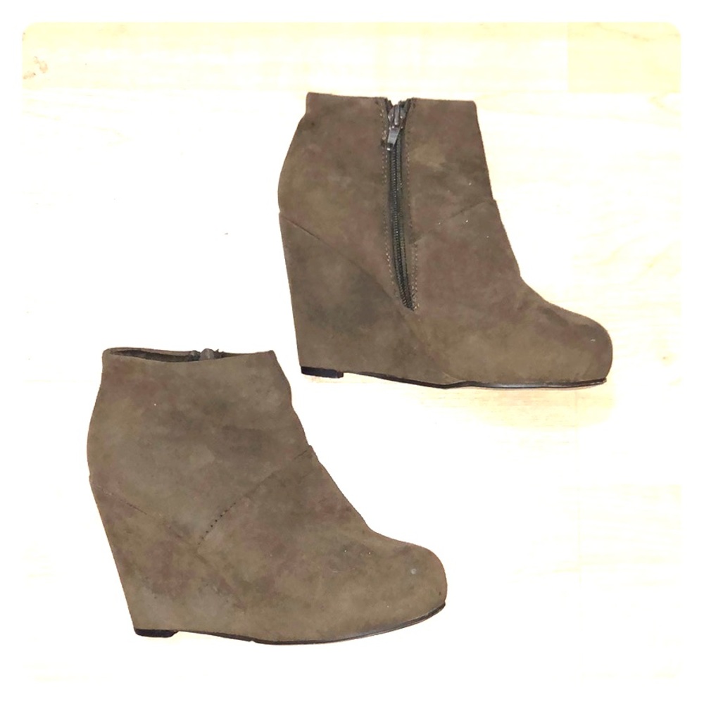 Cotton on Rubi Brown Taupe wedge boots